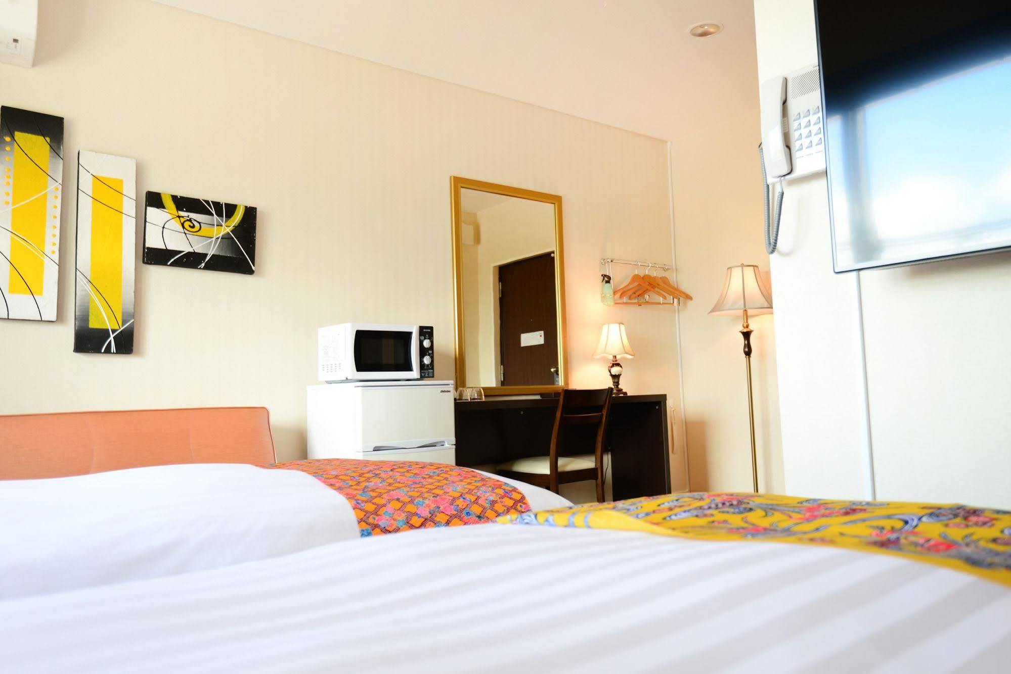 Centurion Hotel Resort Okinawa Nago City Exterior foto