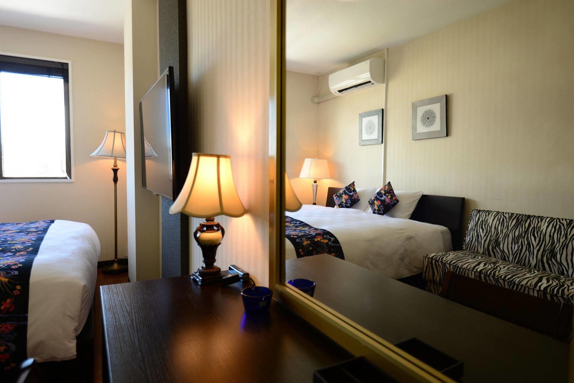 Centurion Hotel Resort Okinawa Nago City Exterior foto